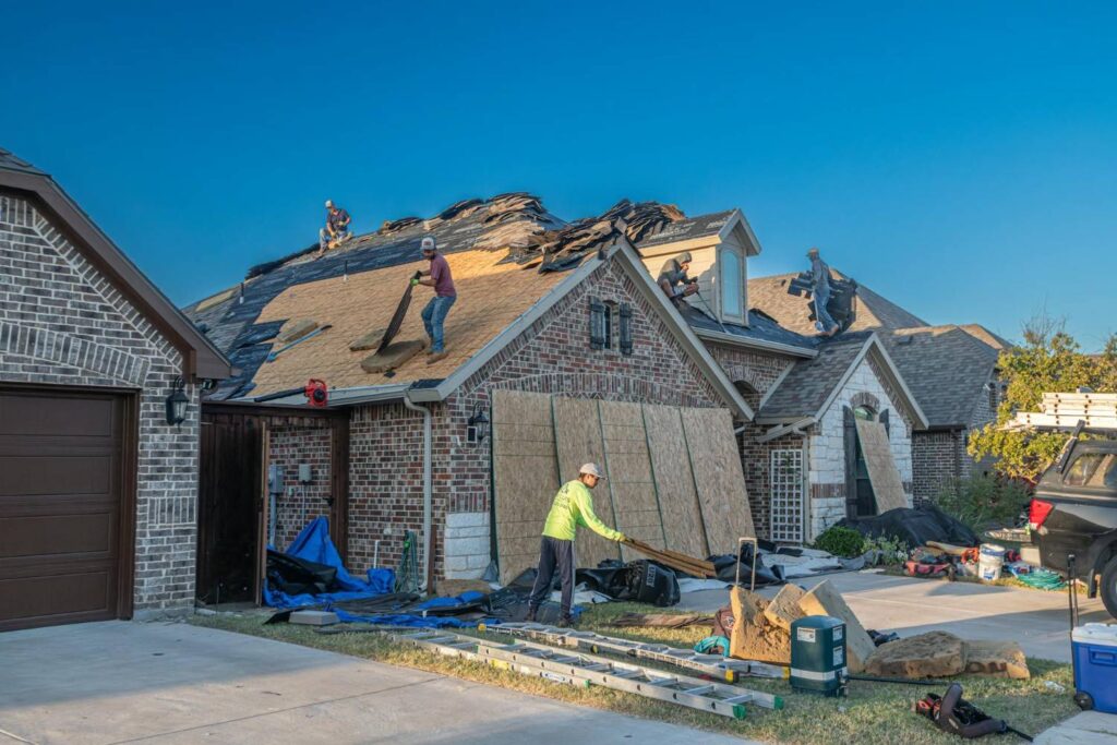 Roof Repair vs Replacement Central Michigan