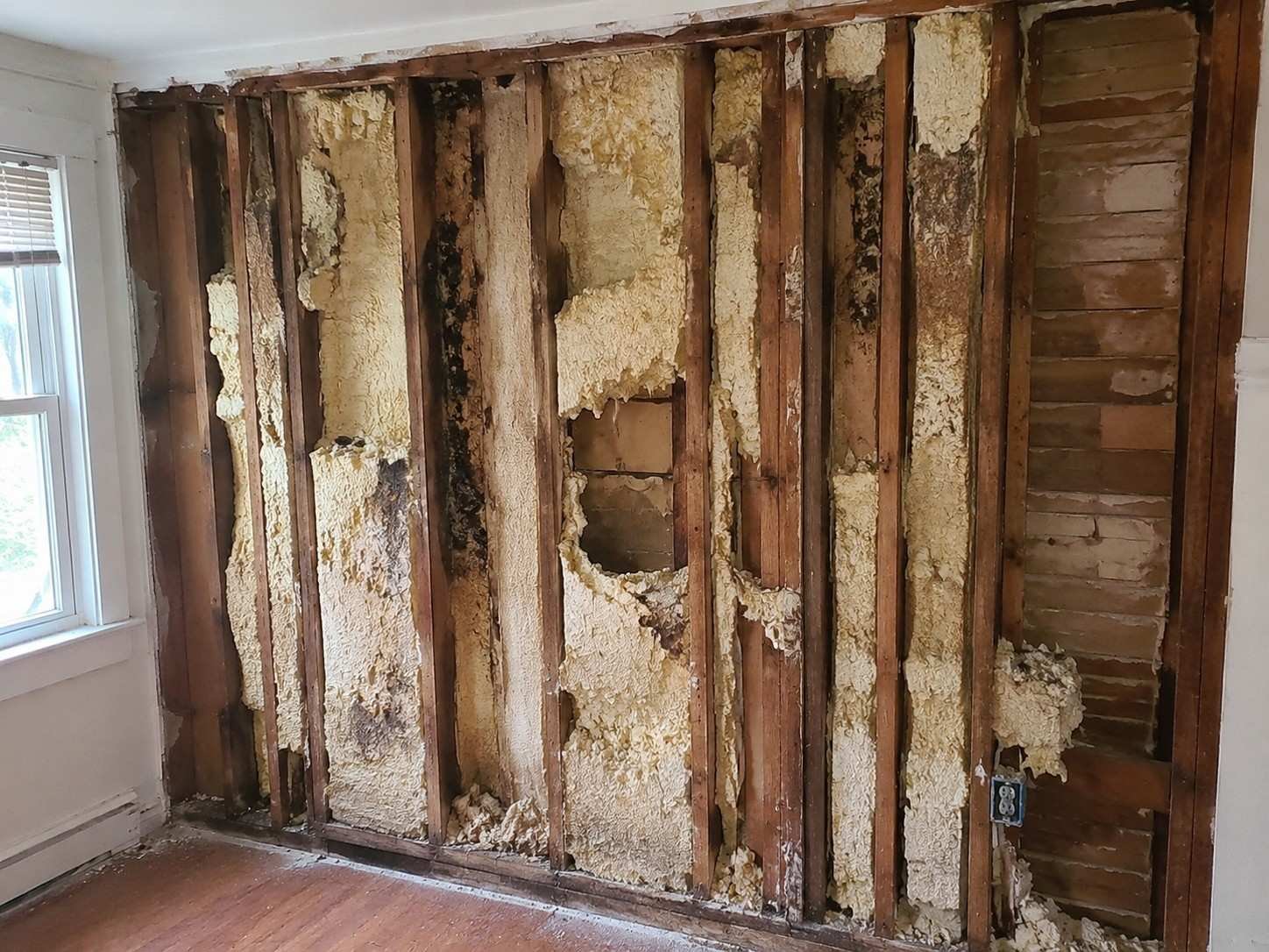 Wall-Foam-Insulation-before Wall-Foam-Insulation-before