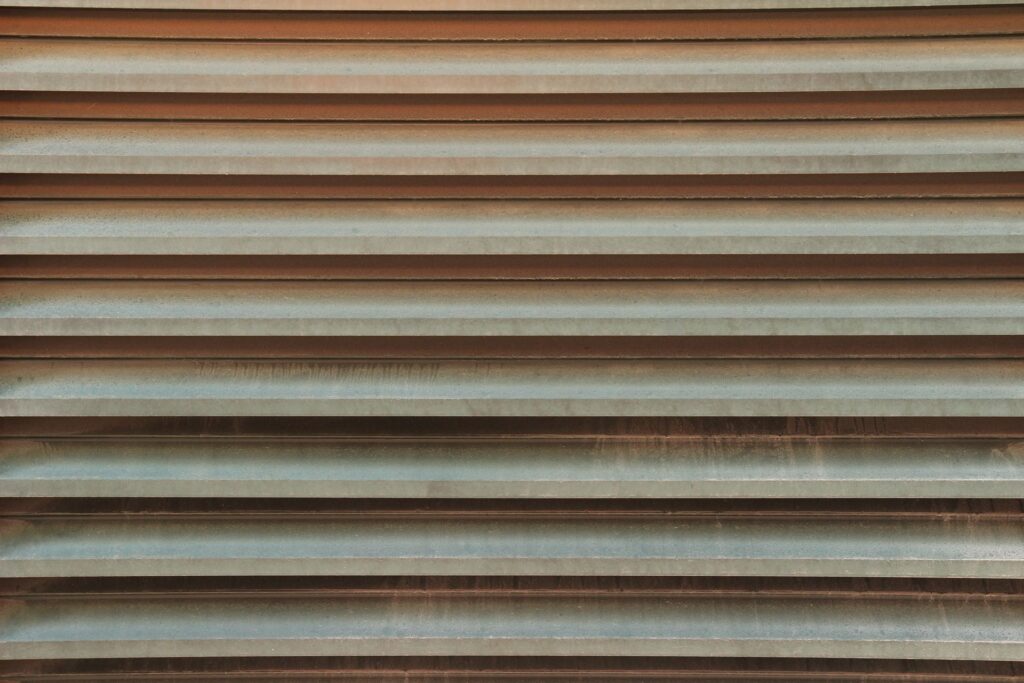 Siding Trim and Gutter Colors: 5 Best Plan Together | EPHI