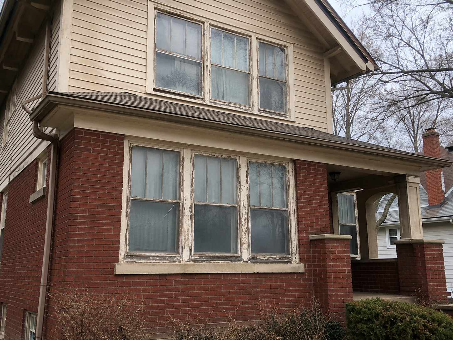 Energy-efficient windows before project | Home Improvement Contractor in Central Michigan